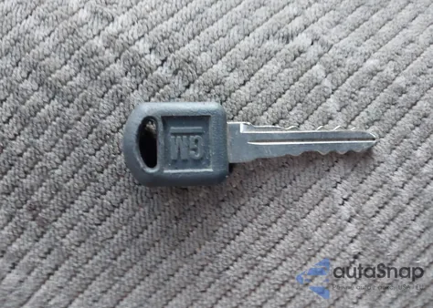 1997 Chevrolet K1500 Fleetside из США, поврежденный, VIN 2GCEK19R8V1261282